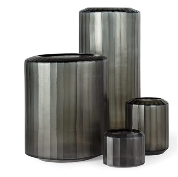 Omar Vase 4
